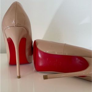 Christian Louboutin So Kate Pumps